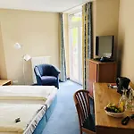 Rheinpark Otel Rees