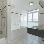 Rheinpark 4*