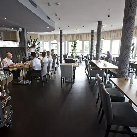 Rheinpark 4* Rees