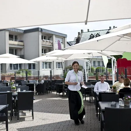 Hotel Garni Rheinpark Rees 4*