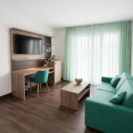 Hotel Rheinpark 4*