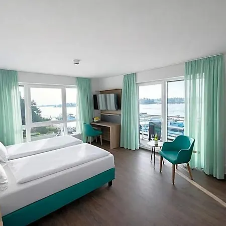 Отель Rheinpark 4*