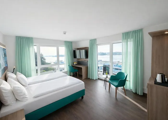 Rheinpark מלון 4*