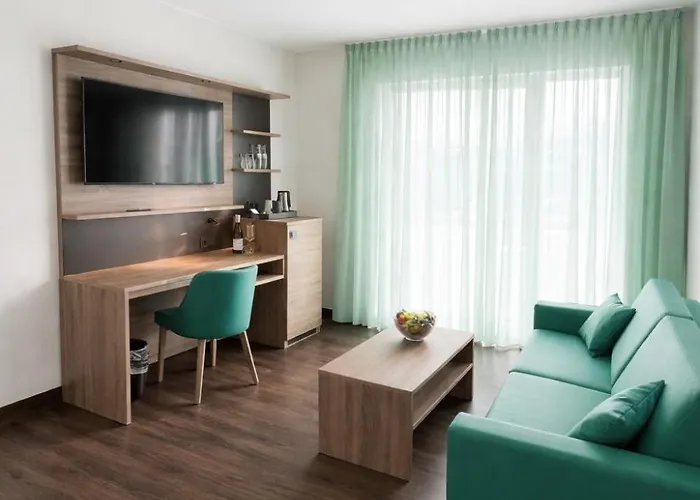 מלון Rheinpark 4*